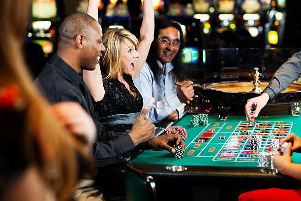 Diamond Empire slot game interface on maxistoto login mobile app